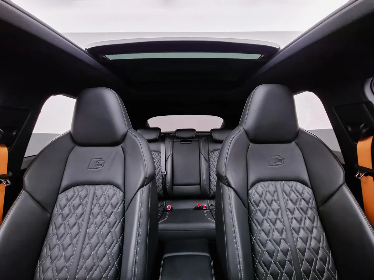 S Quattro ABT 95Kwh 504pk SOH 100%, RS Design, Black optic, Bang Olufsen