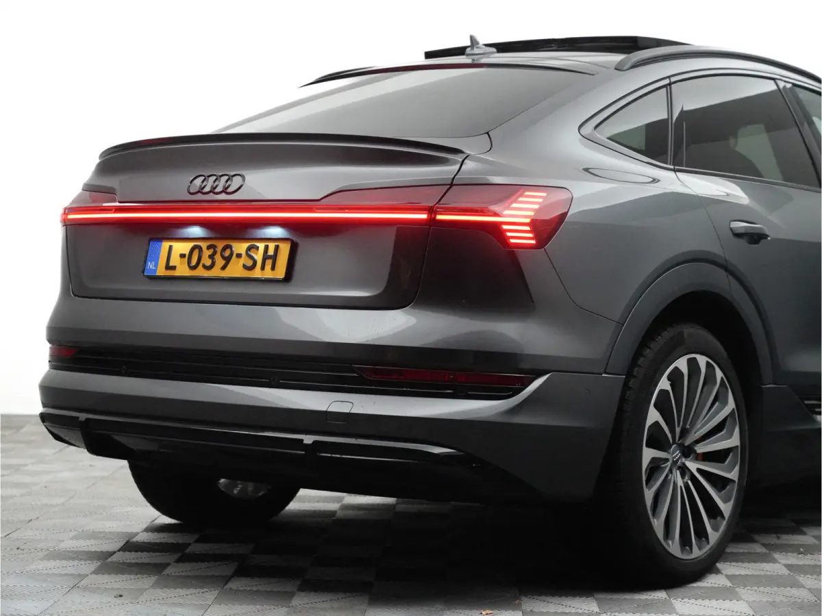 55 quattro 408pk RS edition Black optic SOH 92%, RS Design Interieur, Bang Olufsen, Head Up, 360 Camera