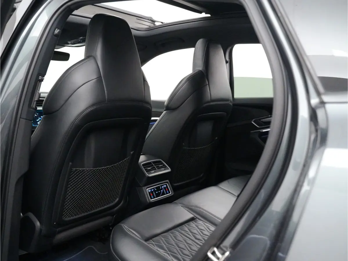 55 quattro 408pk RS edition Black optic SOH 92%, RS Design Interieur, Bang Olufsen, Head Up, 360 Camera