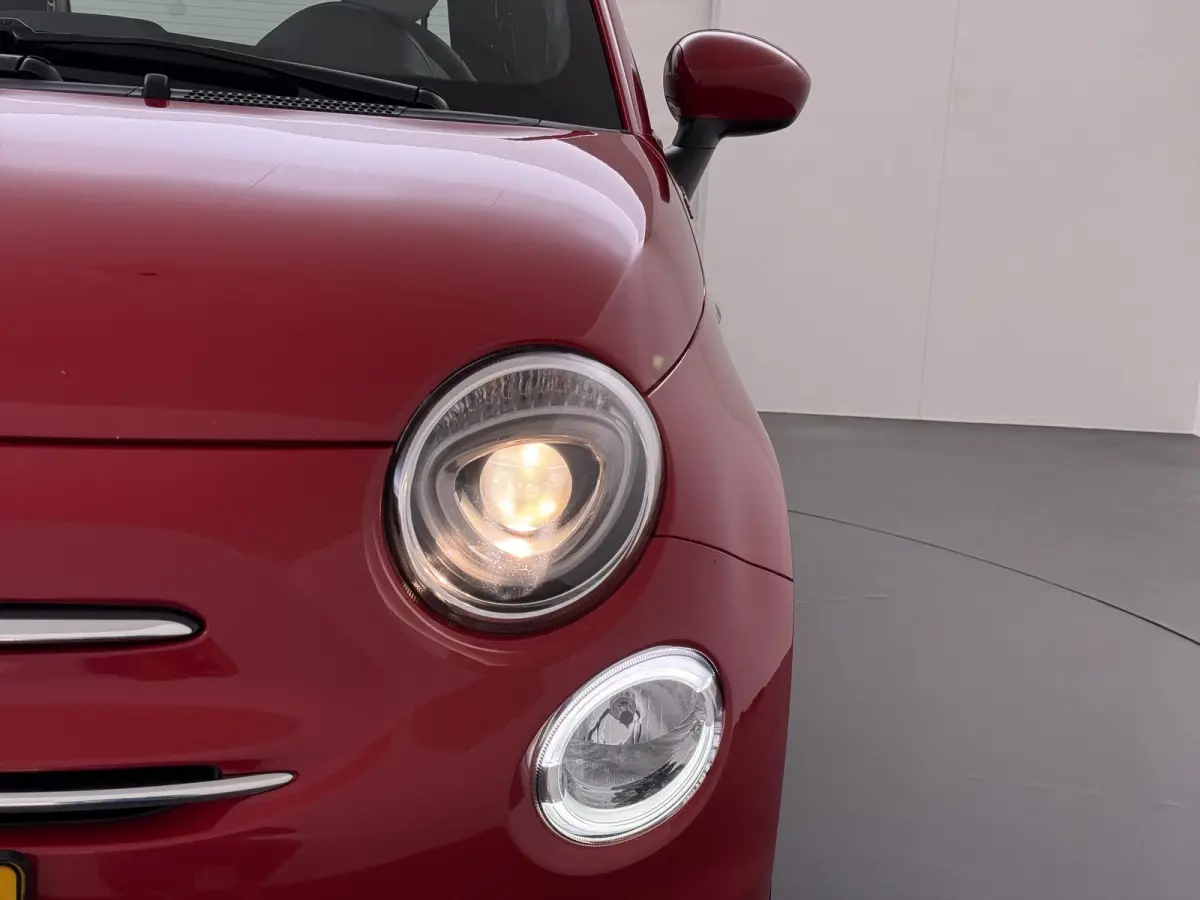 1.0 Hybrid Dolcevita | 1ste eigenaar | 2tone LEER/Stof | Glazen dak | Airco | AppleCarPlay/Android