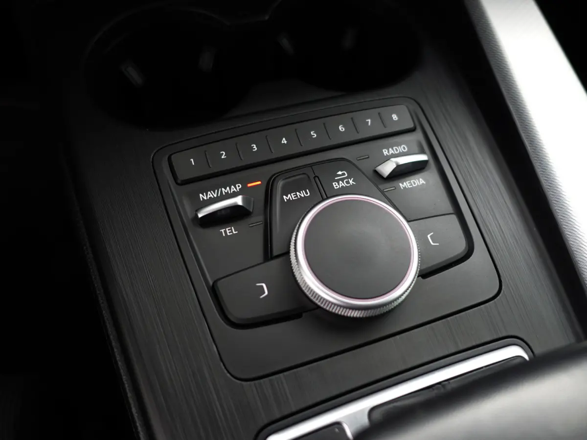 1.4 TFSI S Line Black Optic Aut- Bang Olufsen, Xenon Led, Dynamic Select, Park Assist, Keyless, Elek Trekhaak