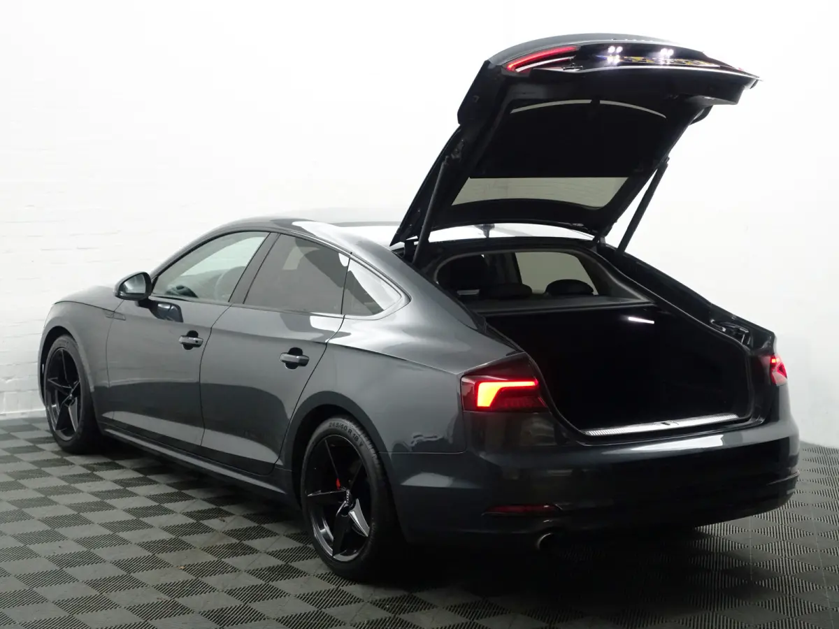 1.4 TFSI S Line Black Optic Aut- Bang Olufsen, Xenon Led, Dynamic Select, Park Assist, Keyless, Elek Trekhaak