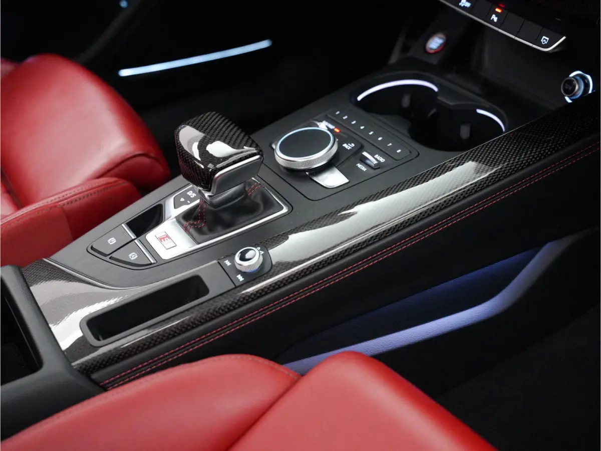 3.0 V6 TFSI 355pk quattro Pro Line Plus Carbon, Kuipstoelen, B&O, Massage, Sfeerverlichting