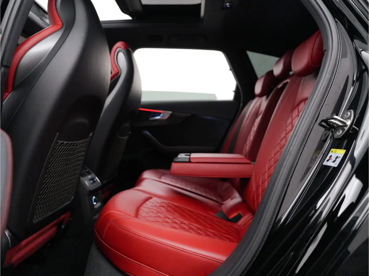 3.0 V6 TFSI 355pk quattro Pro Line Plus Carbon, Kuipstoelen, B&O, Massage, Sfeerverlichting