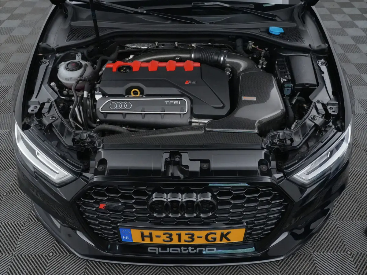 2.5 TFSI 550pk quattro Panoramadak, Carbon intake, Schaalstoelen, Dealer-onderhouden