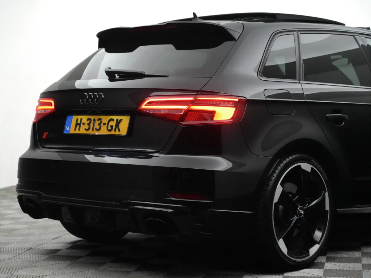 2.5 TFSI 550pk quattro Panoramadak, Carbon intake, Schaalstoelen, Dealer-onderhouden