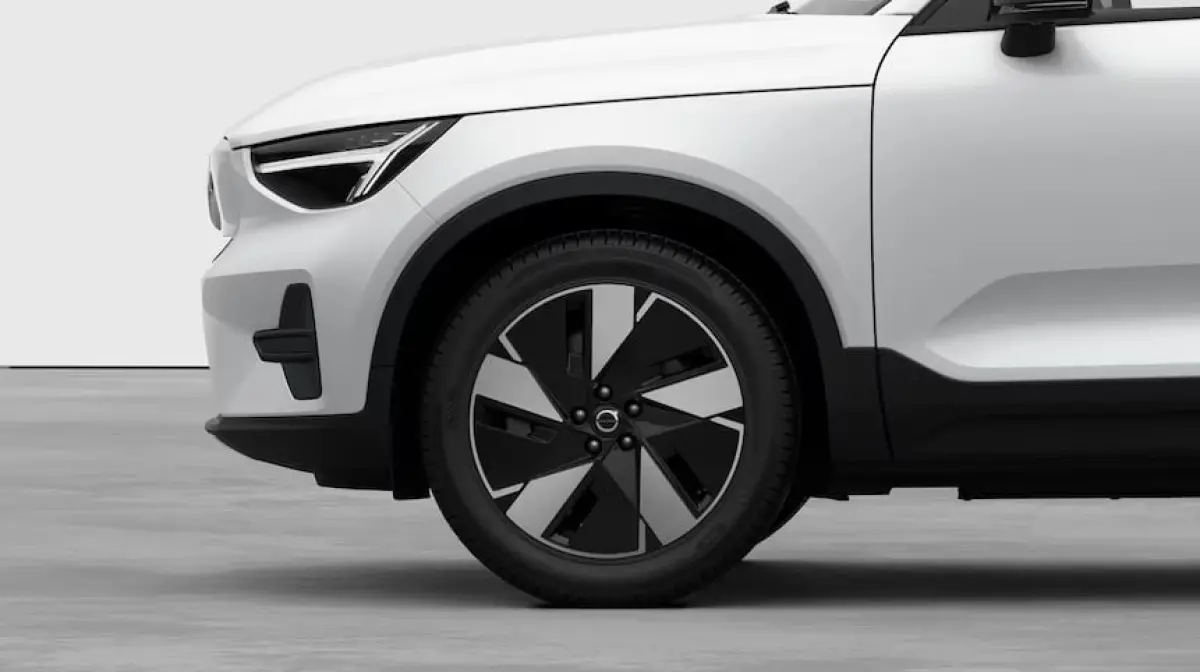 Single Motor Core 70 kWh Driver Assist Pack | Climate Pack, Versatility Pack | 19" 5-spaaks glossy black/diamond cut  | Achteruitrijcamera | Apple Carplay/Android Auto|telefoonintegratie pre