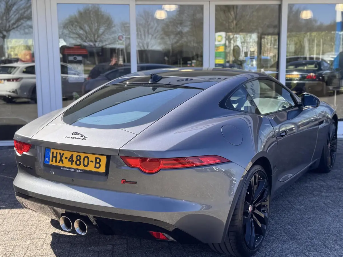 3.0 V6 Supercharged 340pk RWD,Panoramadak,Leder,Sportstoelen,Gr.Navi,Lm