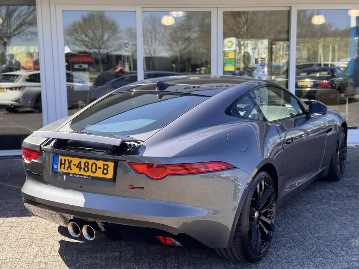 3.0 V6 Supercharged 340pk RWD,Panoramadak,Leder,Sportstoelen,Gr.Navi,Lm