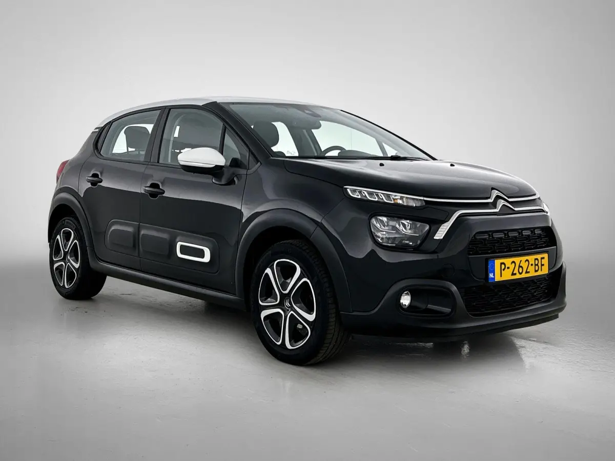 Feel 83pk | Navigatie via Apple Carplay / Android Auto | Climate Control | Cruise Control | DAB+ radio | Bluetooth | Led koplampen | Automatisch dimlicht | Regensensor | Afwijkende dakkleur 