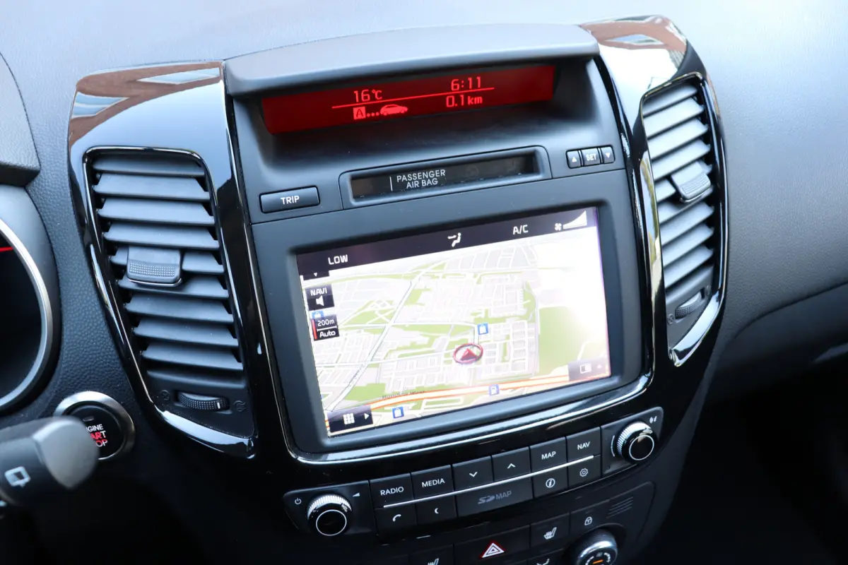 1.6 CVVT ExecutiveLine Automaat. Trekhaak, navigatie.
