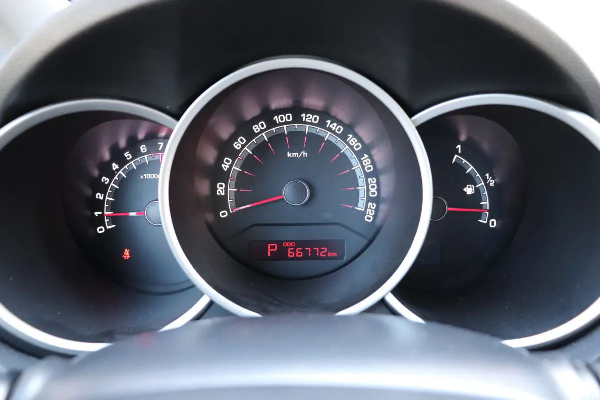 1.6 CVVT ExecutiveLine Automaat. Trekhaak, navigatie.