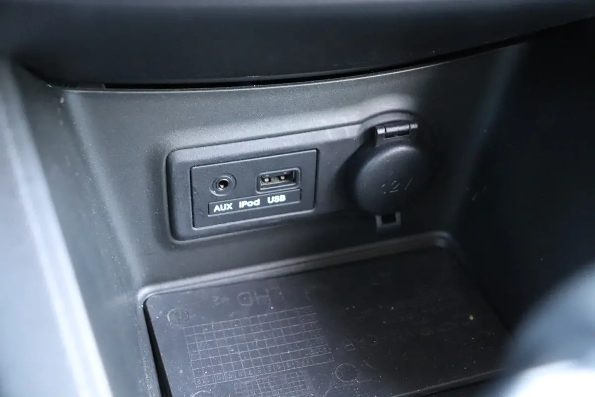 1.6 CVVT ExecutiveLine Automaat. Trekhaak, navigatie.