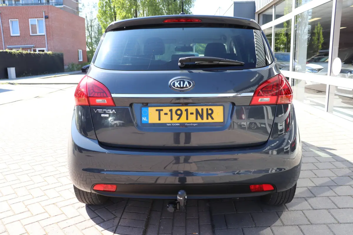 1.6 CVVT ExecutiveLine Automaat. Trekhaak, navigatie.