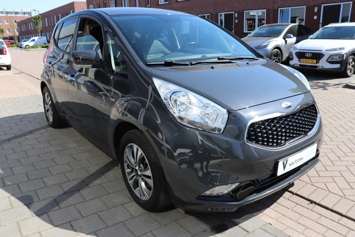 1.6 CVVT ExecutiveLine Automaat. Trekhaak, navigatie.
