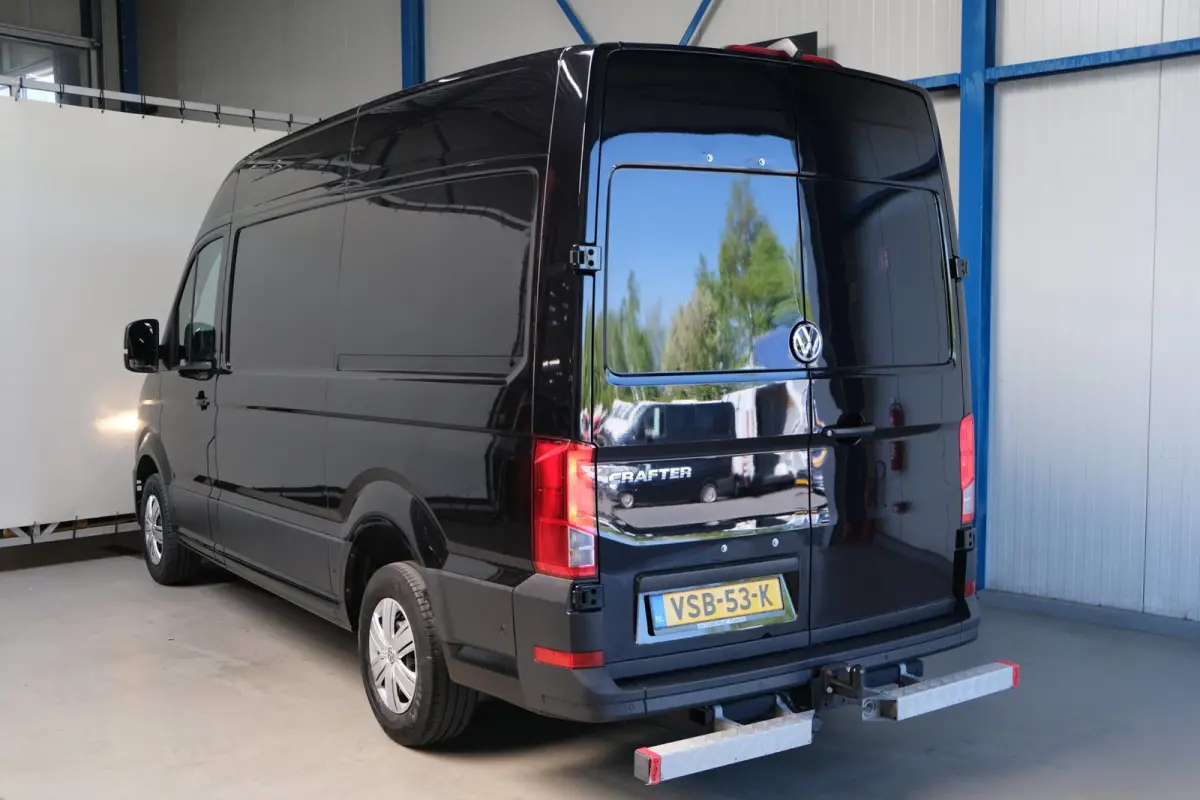 35 2.0 TDI L3H3 Highline Automaat - N.A.P. Airco, Cruise, PDC, Navi, Carplay, Camera, Trekhaak.
