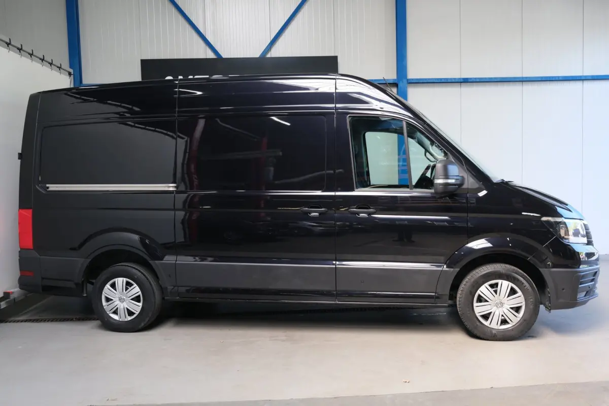 35 2.0 TDI L3H3 Highline Automaat - N.A.P. Airco, Cruise, PDC, Navi, Carplay, Camera, Trekhaak.