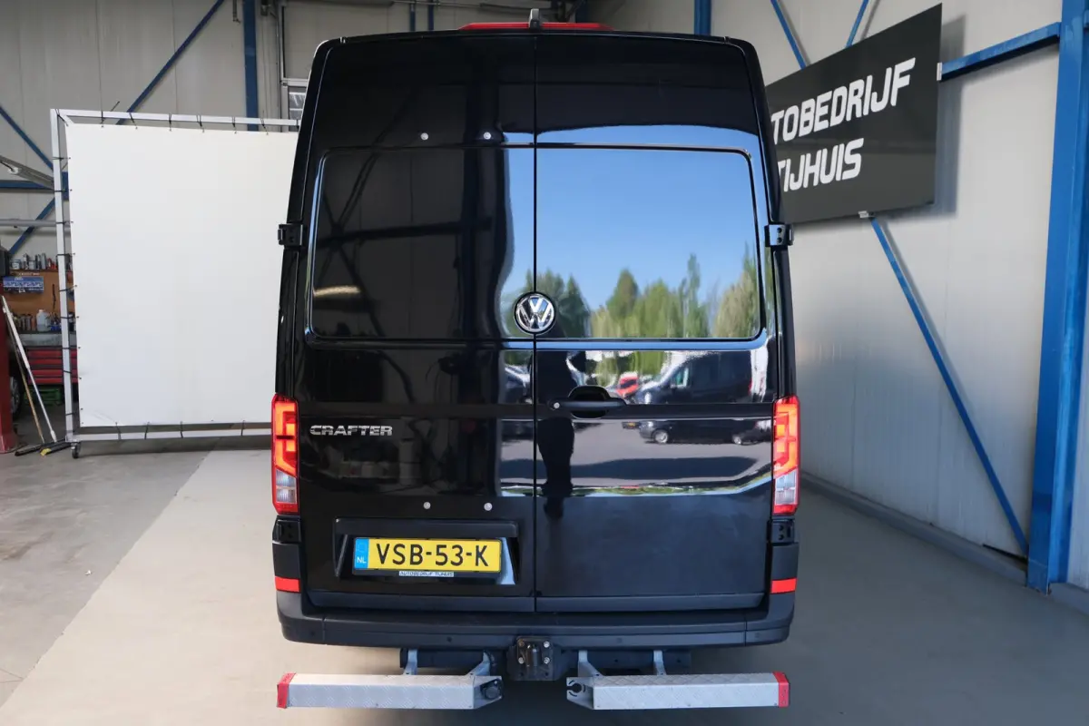 35 2.0 TDI L3H3 Highline Automaat - N.A.P. Airco, Cruise, PDC, Navi, Carplay, Camera, Trekhaak.