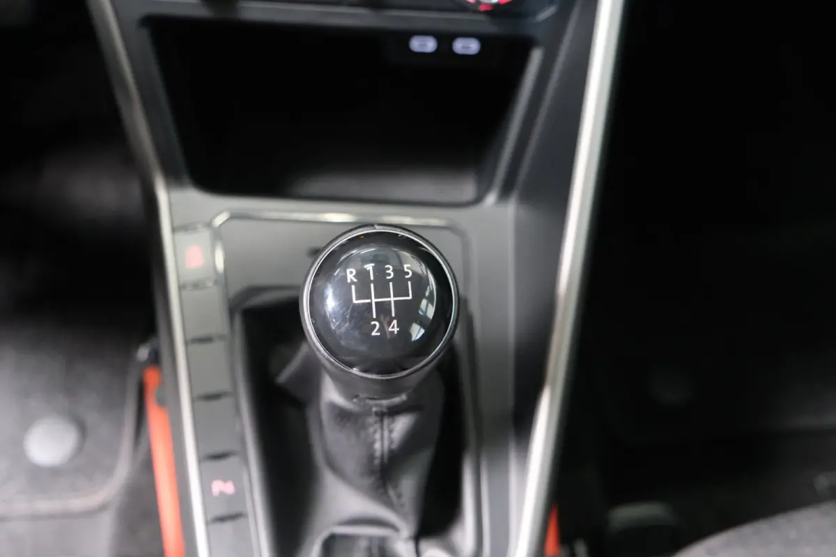 1.0 TSI Comfortline - N.A.P. Airco, Cruise, PDC, Carplay.