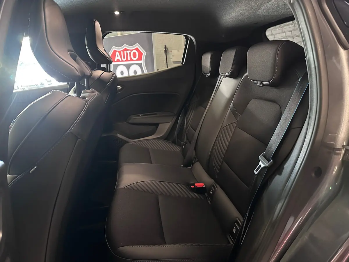 1.6 E-Tech Full Hybrid 145 esprit Alpine CRUISE / LANE ASSIST / AUTO / NAVI