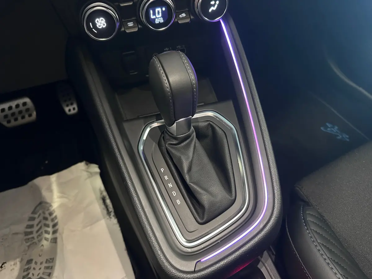 1.6 E-Tech Full Hybrid 145 esprit Alpine CRUISE / LANE ASSIST / AUTO / NAVI