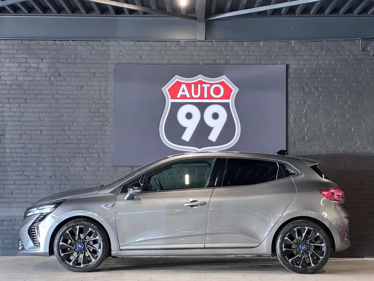 1.6 E-Tech Full Hybrid 145 esprit Alpine CRUISE / LANE ASSIST / AUTO / NAVI