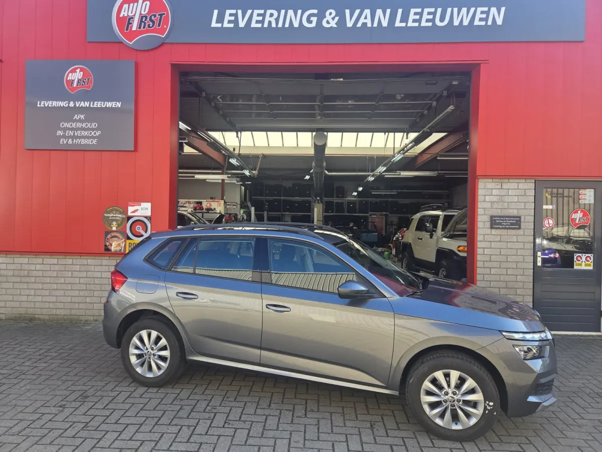 1.5 TSI Automaat/ Wegklapbare trekhaak/ Android auto- Apple carplay/ Parkeersesnoren achter/ Rijklaarprijs!