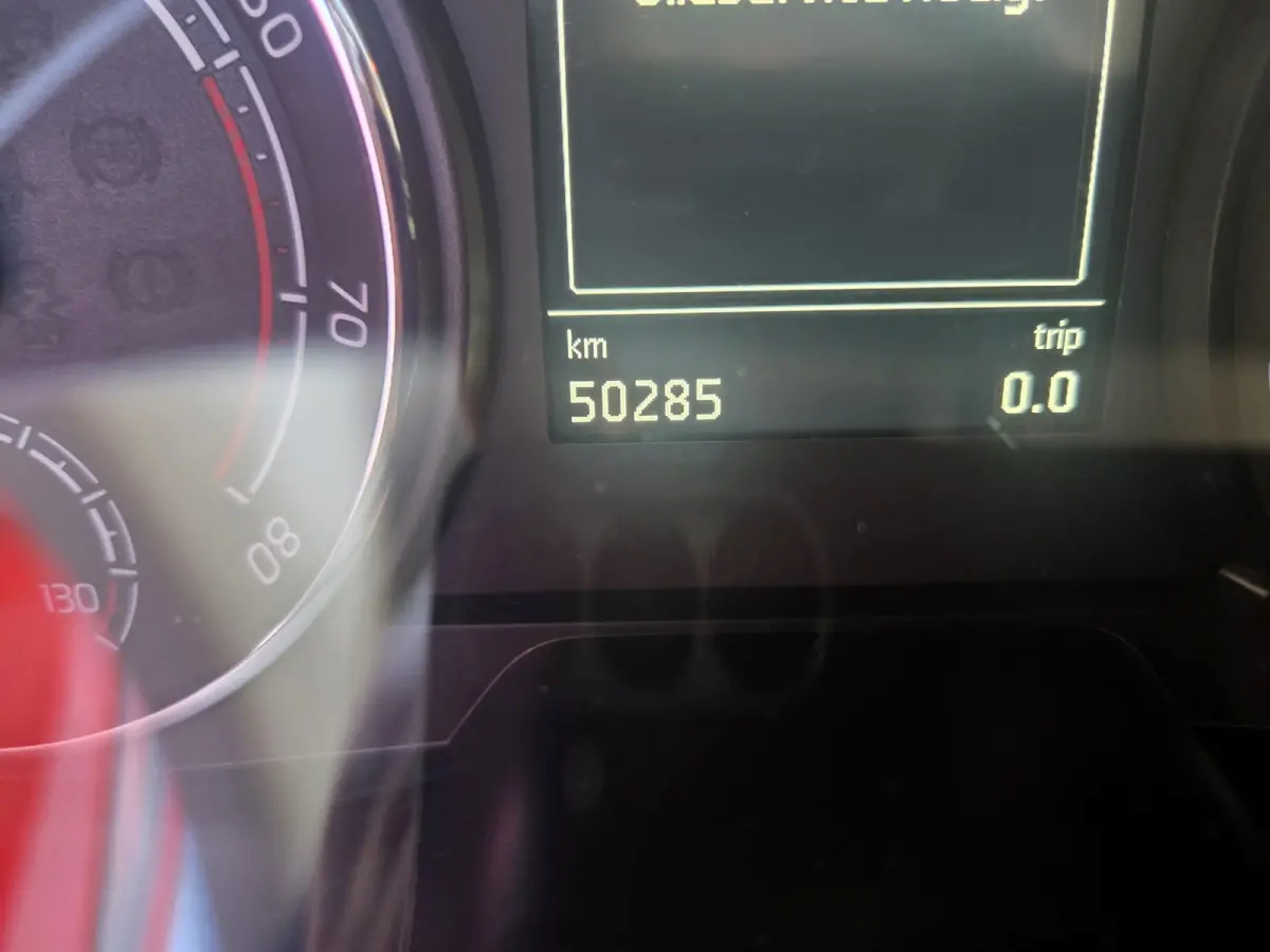 1.5 TSI Automaat/ Wegklapbare trekhaak/ Android auto- Apple carplay/ Parkeersesnoren achter/ Rijklaarprijs!