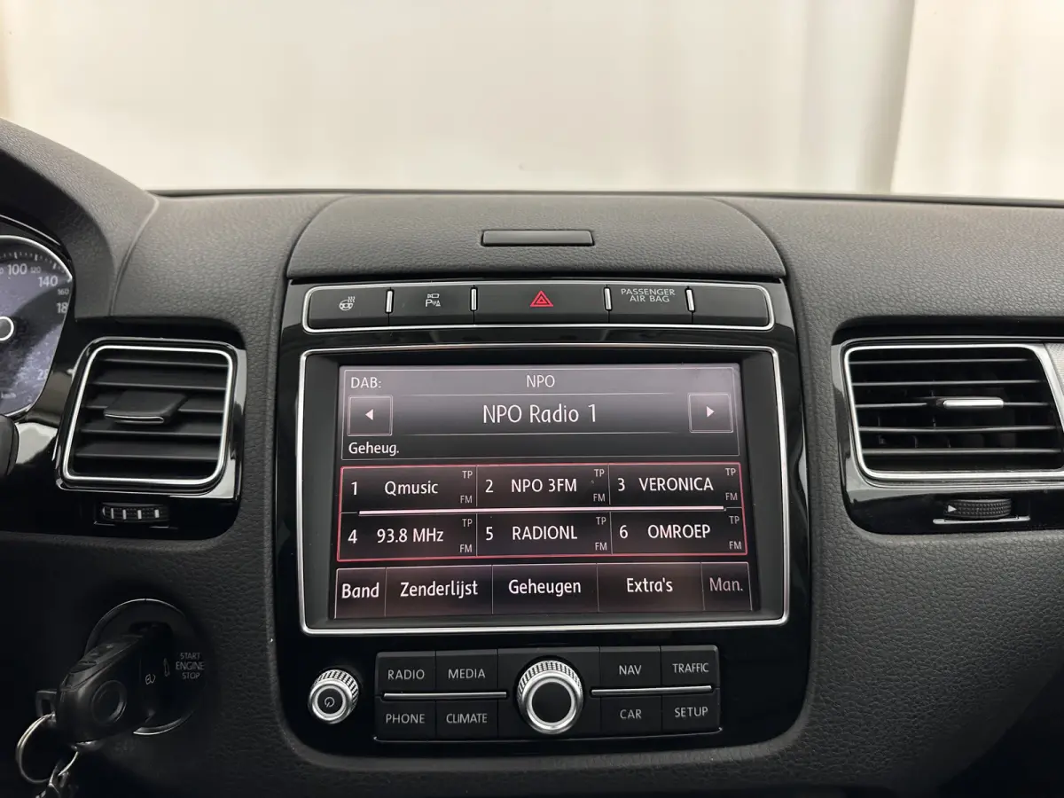 3.0 TDI Highline Aut. *PANO | LEATHER | BI-XENON | TOPVIEW | BLINDSPOT | DYNAUDIO | AIR-SUSPENSION | NAVI-FULLMAP | PRIVACY-GLASS | SHIFTPADDLES | ADAPTIVE-CRUISE | ECC | TOWBAR | PDC | 20''