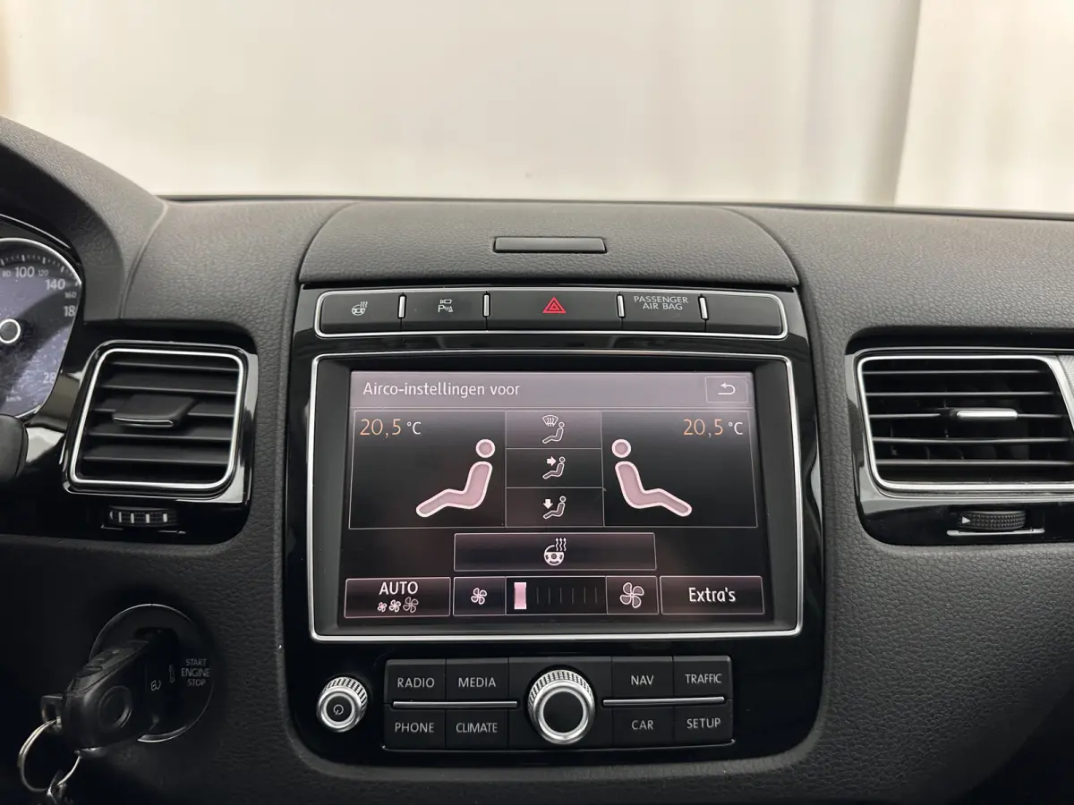 3.0 TDI Highline Aut. *PANO | LEATHER | BI-XENON | TOPVIEW | BLINDSPOT | DYNAUDIO | AIR-SUSPENSION | NAVI-FULLMAP | PRIVACY-GLASS | SHIFTPADDLES | ADAPTIVE-CRUISE | ECC | TOWBAR | PDC | 20''