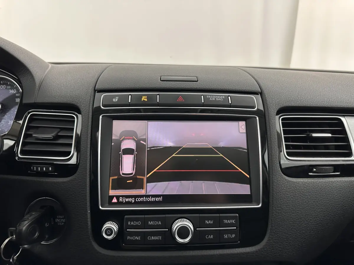 3.0 TDI Highline Aut. *PANO | LEATHER | BI-XENON | TOPVIEW | BLINDSPOT | DYNAUDIO | AIR-SUSPENSION | NAVI-FULLMAP | PRIVACY-GLASS | SHIFTPADDLES | ADAPTIVE-CRUISE | ECC | TOWBAR | PDC | 20''