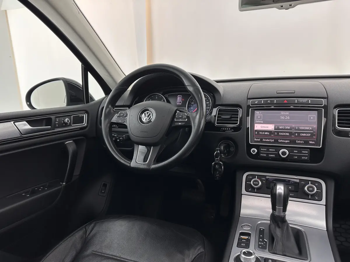 3.0 TDI Highline Aut. *PANO | LEATHER | BI-XENON | TOPVIEW | BLINDSPOT | DYNAUDIO | AIR-SUSPENSION | NAVI-FULLMAP | PRIVACY-GLASS | SHIFTPADDLES | ADAPTIVE-CRUISE | ECC | TOWBAR | PDC | 20''