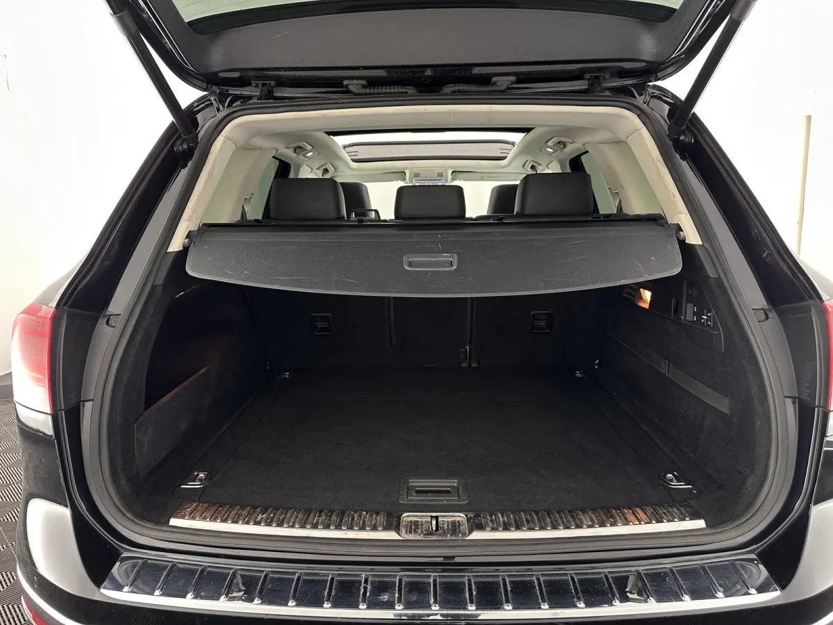 3.0 TDI Highline Aut. *PANO | LEATHER | BI-XENON | TOPVIEW | BLINDSPOT | DYNAUDIO | AIR-SUSPENSION | NAVI-FULLMAP | PRIVACY-GLASS | SHIFTPADDLES | ADAPTIVE-CRUISE | ECC | TOWBAR | PDC | 20''