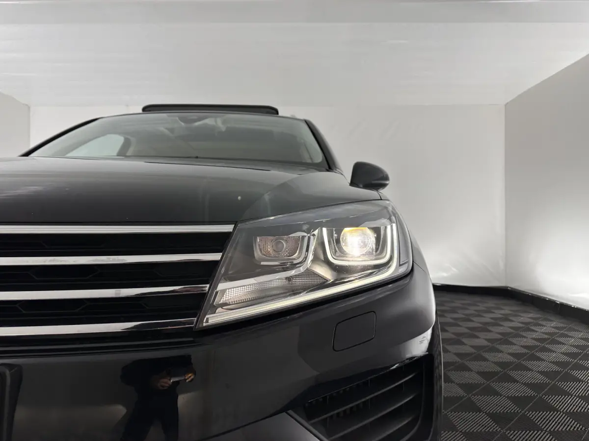 3.0 TDI Highline Aut. *PANO | LEATHER | BI-XENON | TOPVIEW | BLINDSPOT | DYNAUDIO | AIR-SUSPENSION | NAVI-FULLMAP | PRIVACY-GLASS | SHIFTPADDLES | ADAPTIVE-CRUISE | ECC | TOWBAR | PDC | 20''