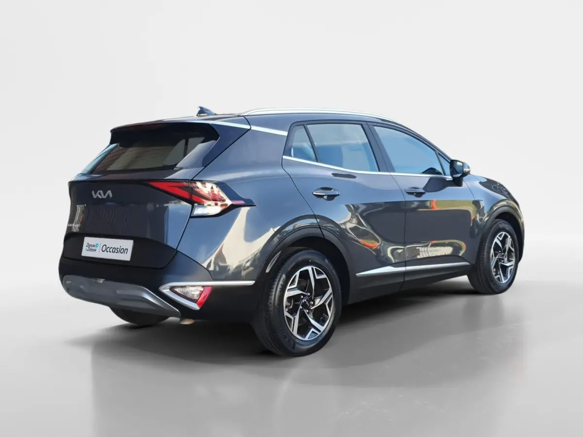 1.6T MHEV DynamicLine Edition | Stoel en stuurverwarming | Navigatie | Camera | Apple Carplay / Android Auto | Climate control |