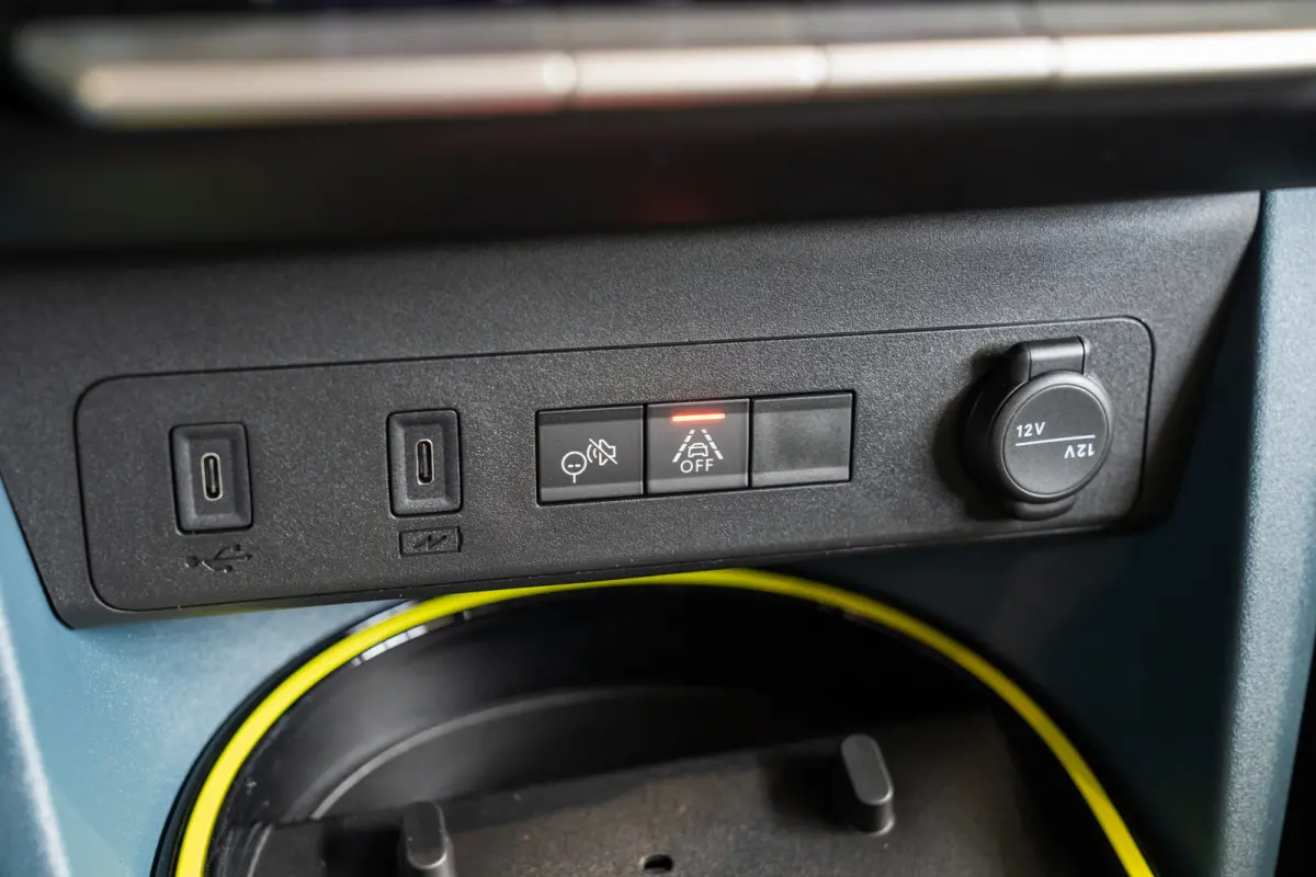 1.2 Hybrid La Prima | 8 Jaar Garantie | Winter Pakket | Camera | Navigatie | Parkeersensoren | Navigatie | Apple Carplay & Android Auto |