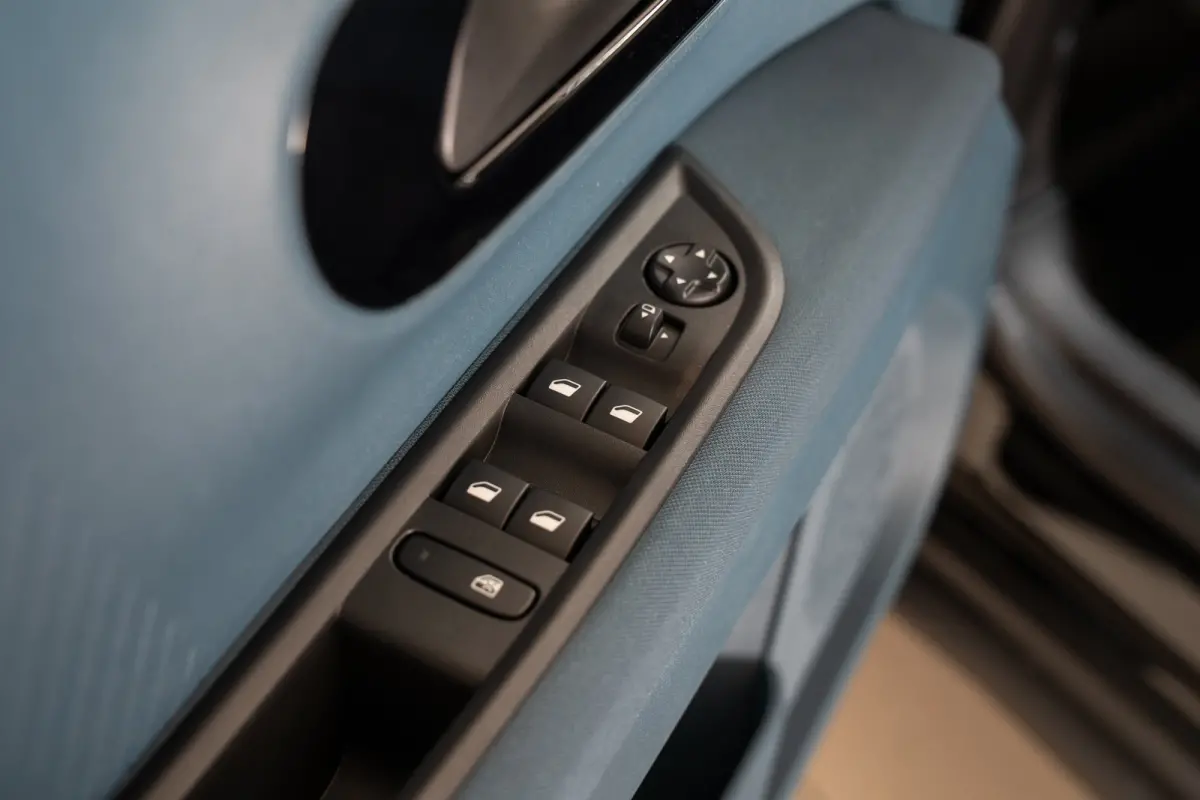 1.2 Hybrid La Prima | 8 Jaar Garantie | Winter Pakket | Camera | Navigatie | Parkeersensoren | Navigatie | Apple Carplay & Android Auto |