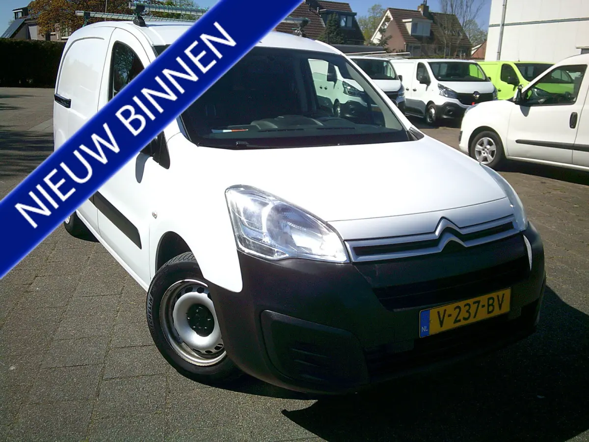 1.6 BlueHDI 100 Club S&S BTW/BPM VRIJ !! VOORZIEN VAN AIRCO+CRUISE!!