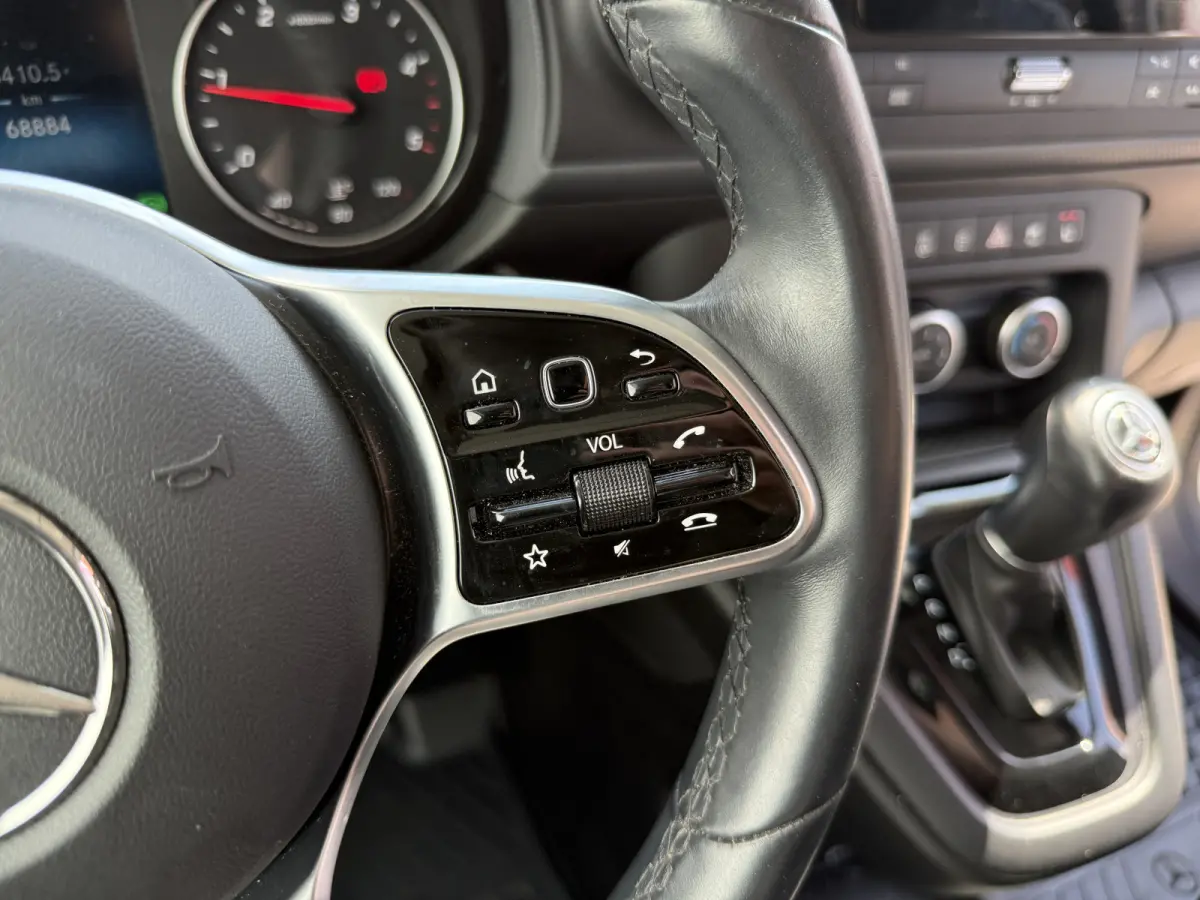 110 CDI L1 Pro Automaat L1 Airco Carplay Cruise control Stoelverwarming Parkeersensoren voor achter