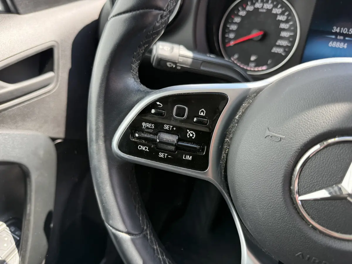 110 CDI L1 Pro Automaat L1 Airco Carplay Cruise control Stoelverwarming Parkeersensoren voor achter