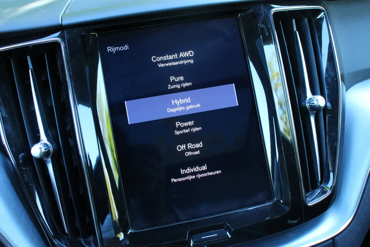2.0 T8 Twin Engine AWD Inscription | PANODAK | ELEKTR. TREKHAAK | ELEKTR. STOEL | CRUISE | ALL SEASON | DEALER OH! | LANE ASSIST | PARK SENS V+A