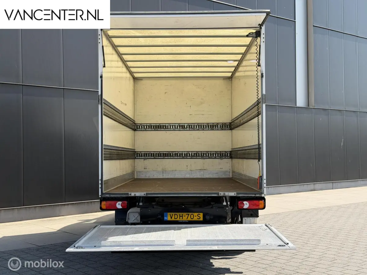 3.140 2.0 TDI 140PK Bakwagen Laadklep Airco Crafter