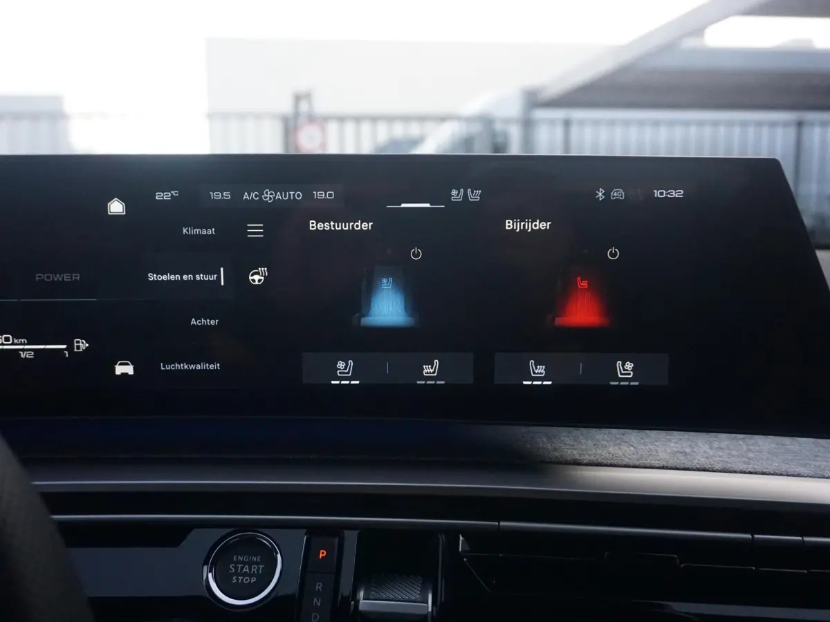 1.2 Hybrid 145 GT Exclusive 7p Panoramadak