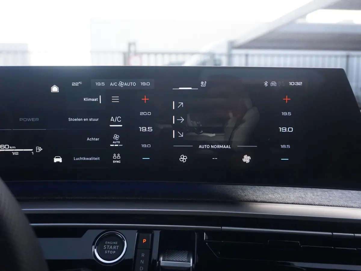 1.2 Hybrid 145 GT Exclusive 7p Panoramadak