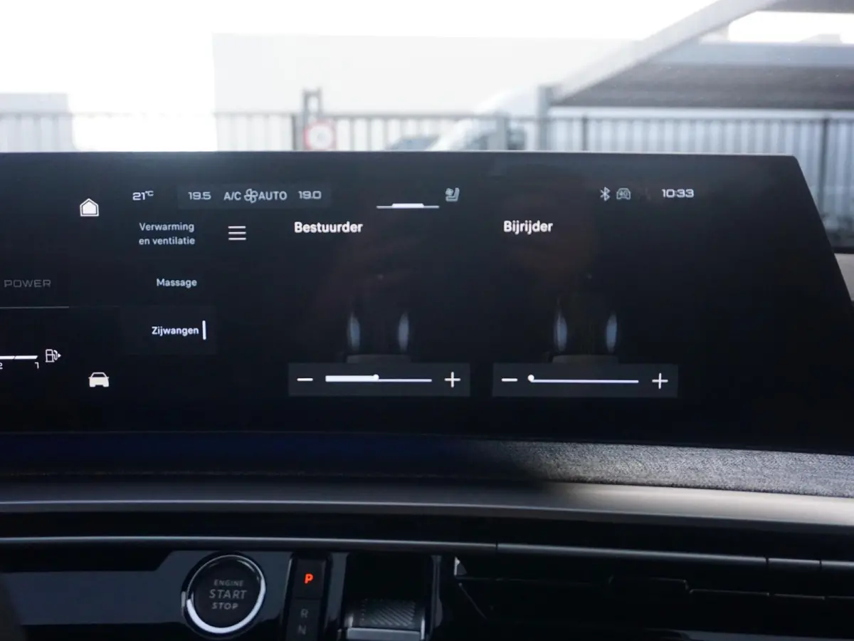 1.2 Hybrid 145 GT Exclusive 7p Panoramadak