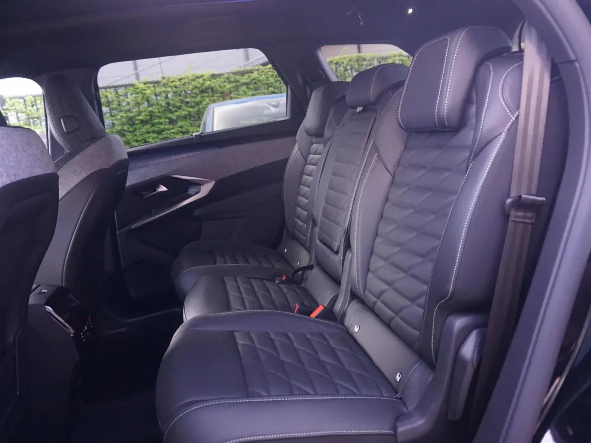 1.2 Hybrid 145 GT Exclusive 7p Panoramadak