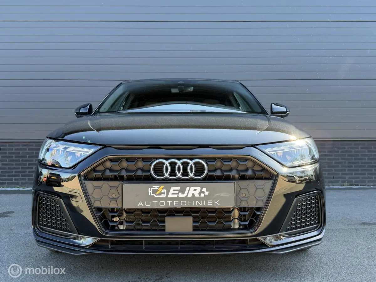 25 TFSI Pro Line 23.000KM! CLIMA*CARPLAY*LED*
