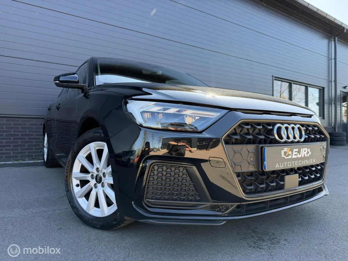 25 TFSI Pro Line 23.000KM! CLIMA*CARPLAY*LED*