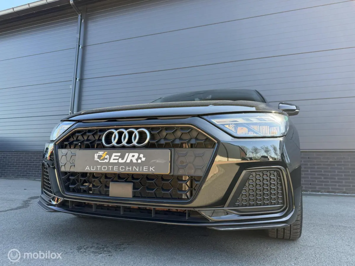 25 TFSI Pro Line 23.000KM! CLIMA*CARPLAY*LED*
