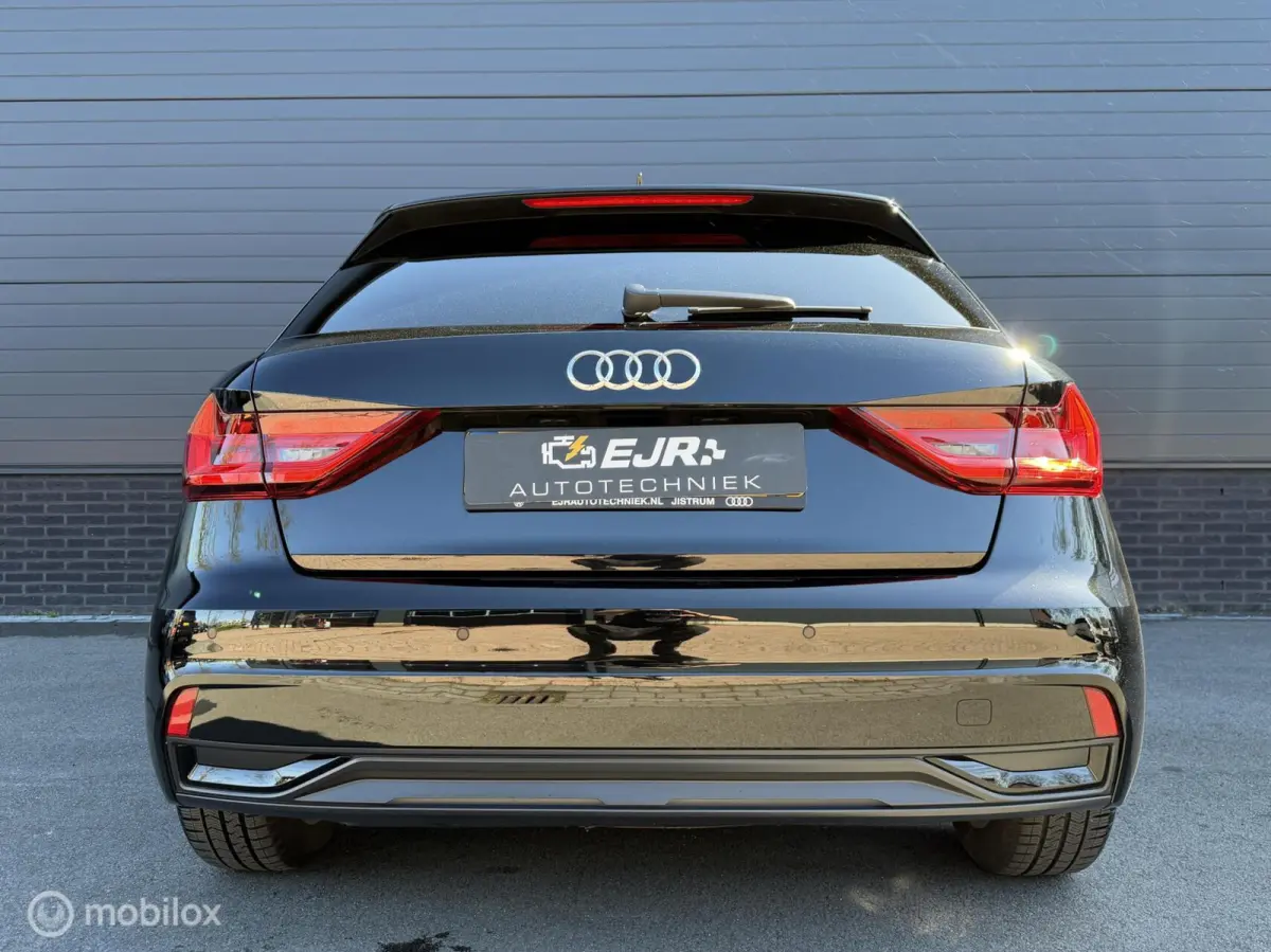 25 TFSI Pro Line 23.000KM! CLIMA*CARPLAY*LED*